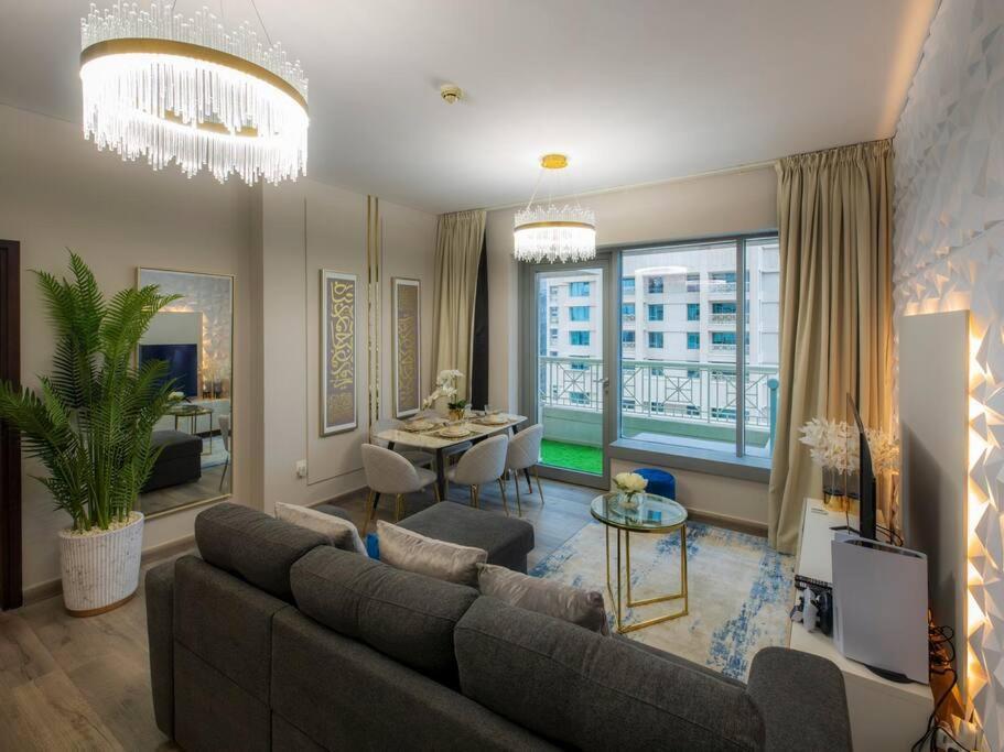 First Class 2Br With Full Burj Khalifa And Fountain View Dubai Luaran gambar