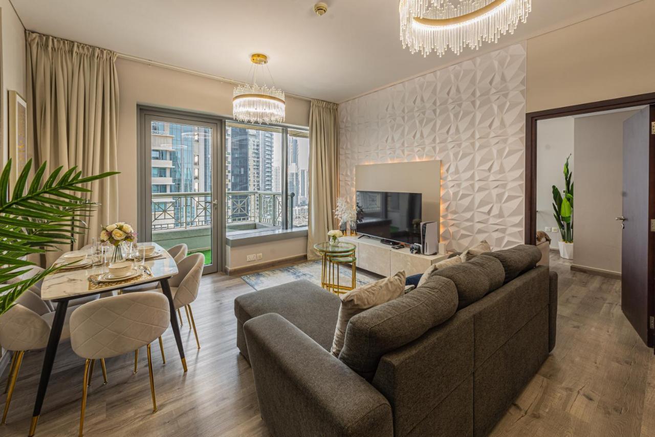 First Class 2Br With Full Burj Khalifa And Fountain View Dubai Luaran gambar