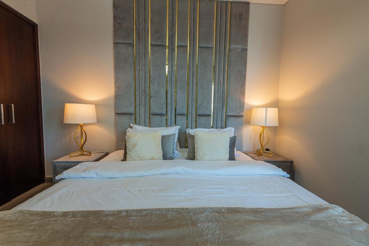 First Class 2Br With Full Burj Khalifa And Fountain View Dubai Luaran gambar